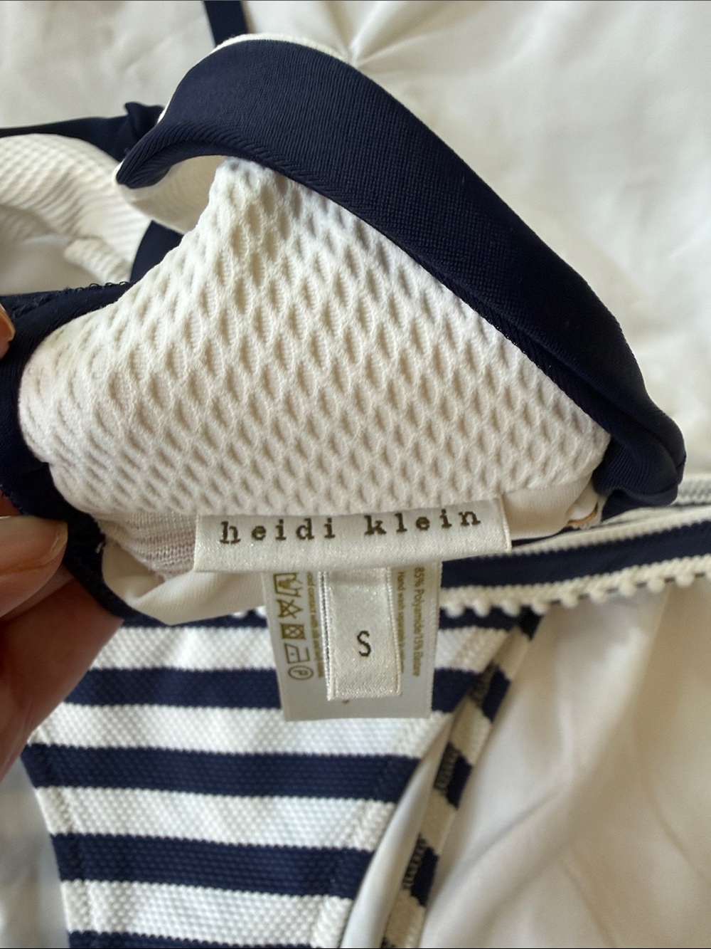 Heidi Klein White and Navy Blue Textured Zip-Front Bikini - Picture 4 of 7